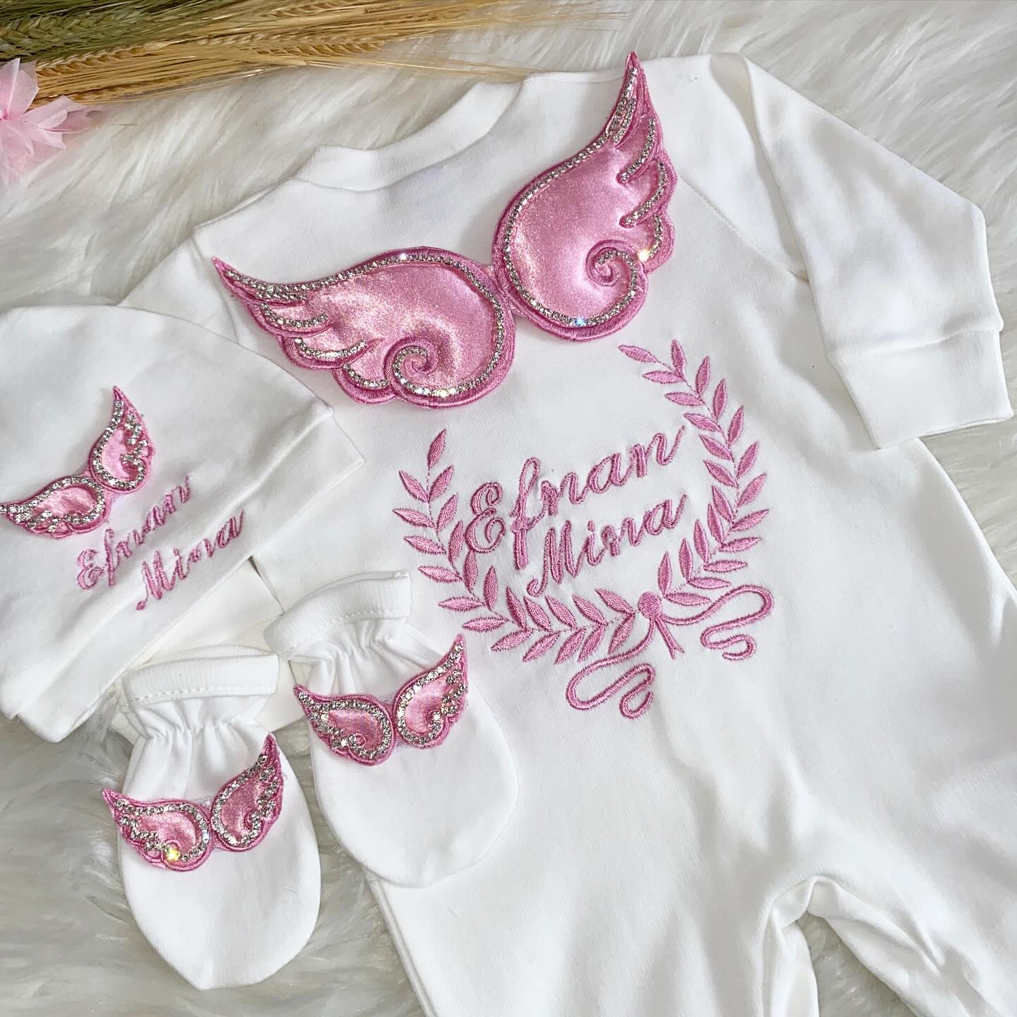 Dollbling 3pcs Embroidery Name - Baby Nursery Outfits recension och pris