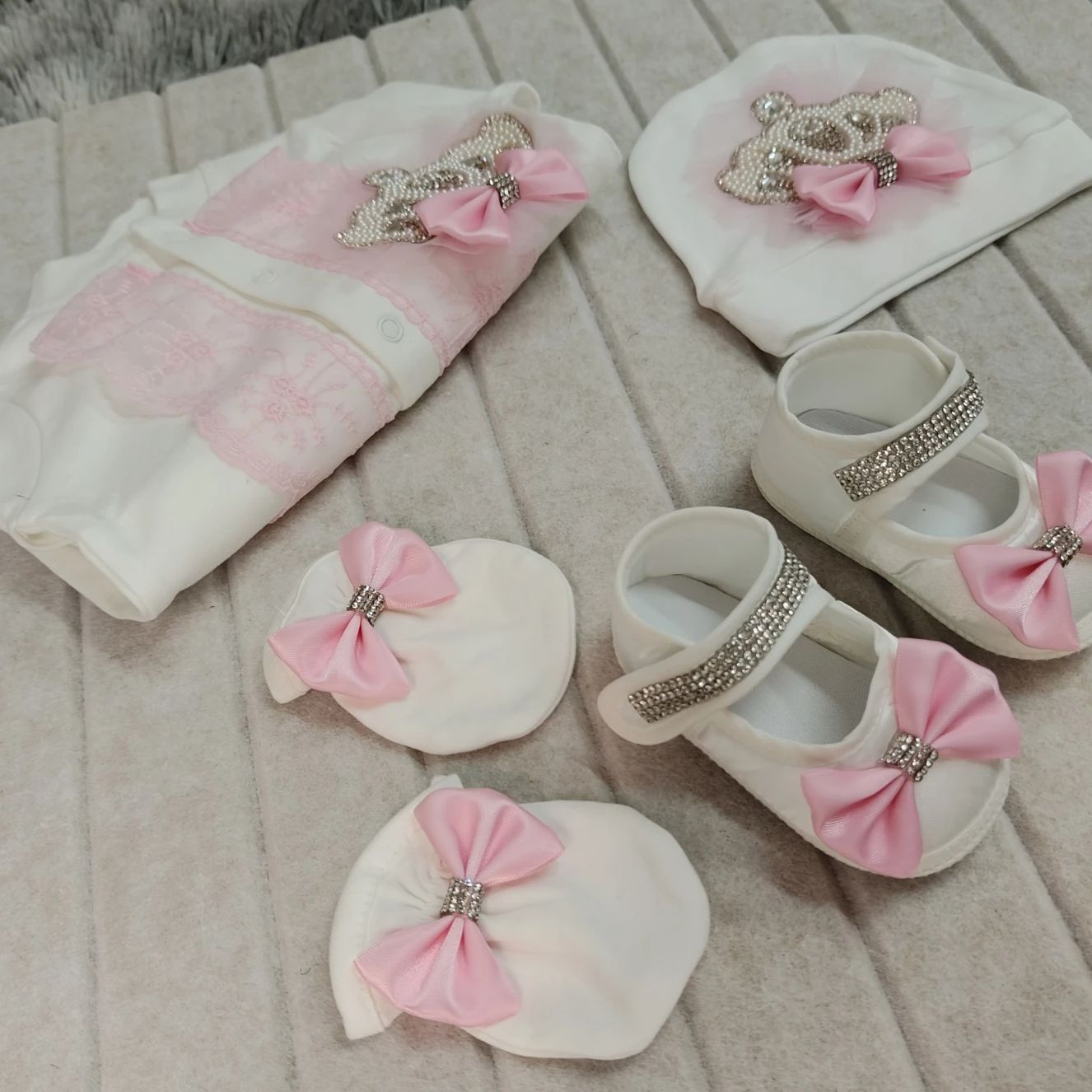 Welcome Home Baby Romper Mitte - Baby Nursery Outfits recension och pris
