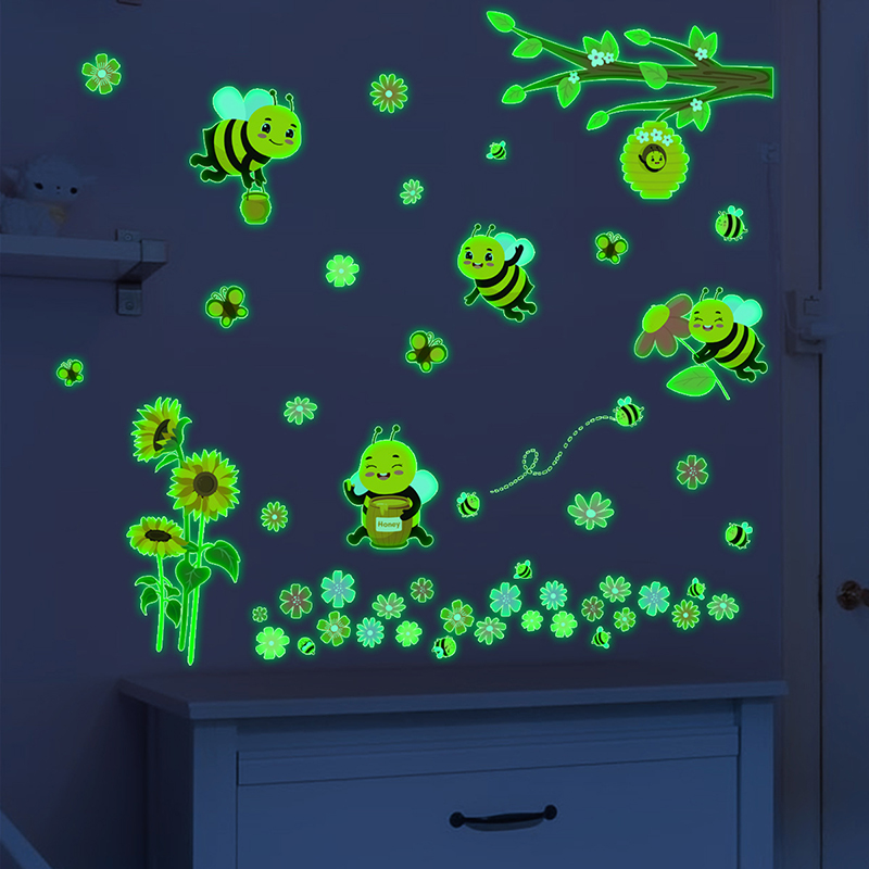Green Luminous Bee Flower Wall - Baby Nursery Green recension och pris